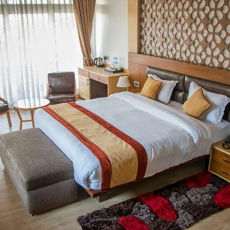 Retro Hotel&Spa Kathmandu Esterno foto