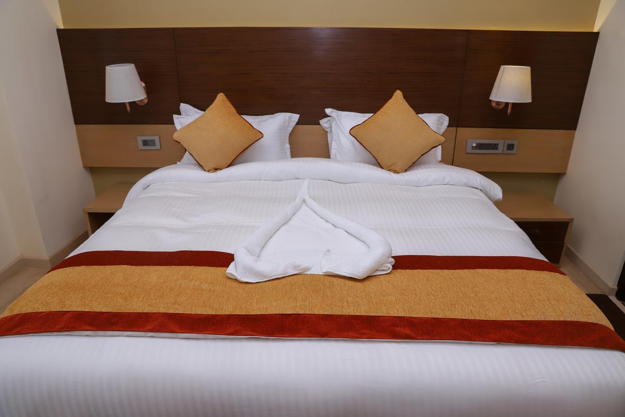 Retro Hotel&Spa Kathmandu Esterno foto