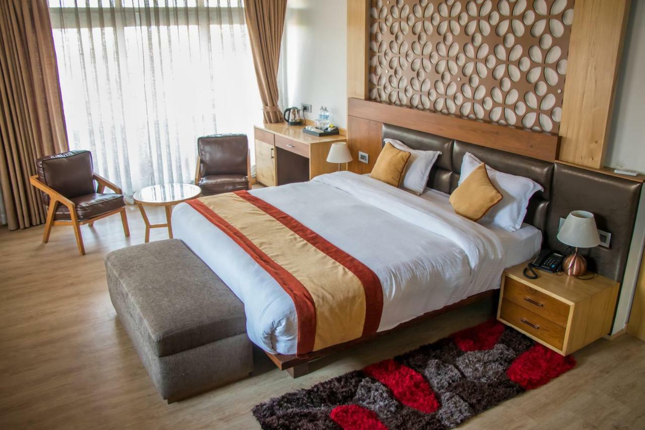 Retro Hotel&Spa Kathmandu Esterno foto